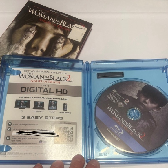 The Woman in Black 2: Angel of Death Blu-ray and Digital HD . - Picture 3 of 3